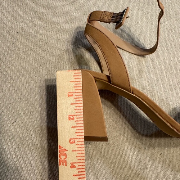 Gianni Bini Tan Block Heel Sandals - Picture 5 of 6